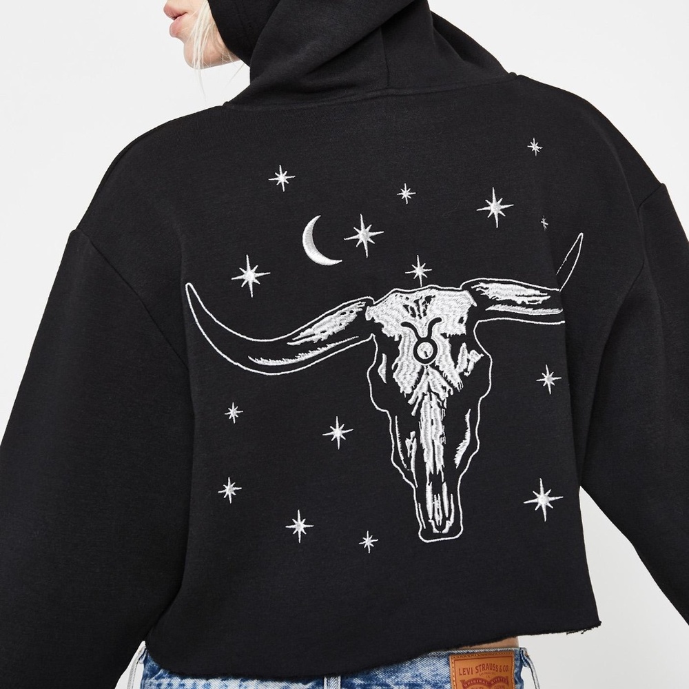 Taurus Thick cotton Cozy Black Hoodie Bull Skull Graphic Patch back dollskill